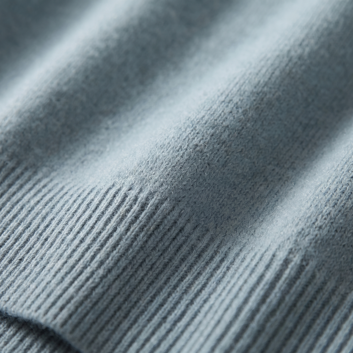 Margaux | Women's Cashmere Knit Oversized Turtleneck Sweater