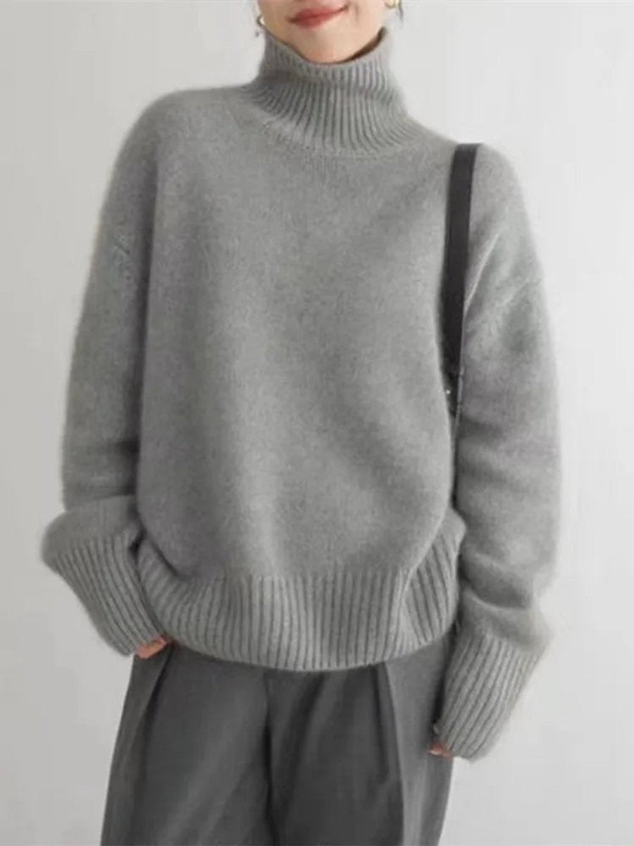 Margaux | Women's Cashmere Knit Oversized Turtleneck Sweater