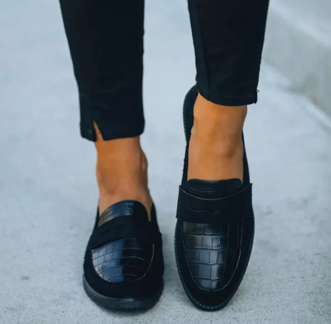 Marlowe | Women's Croc-Texture Round-Toe Slip-On Loafers