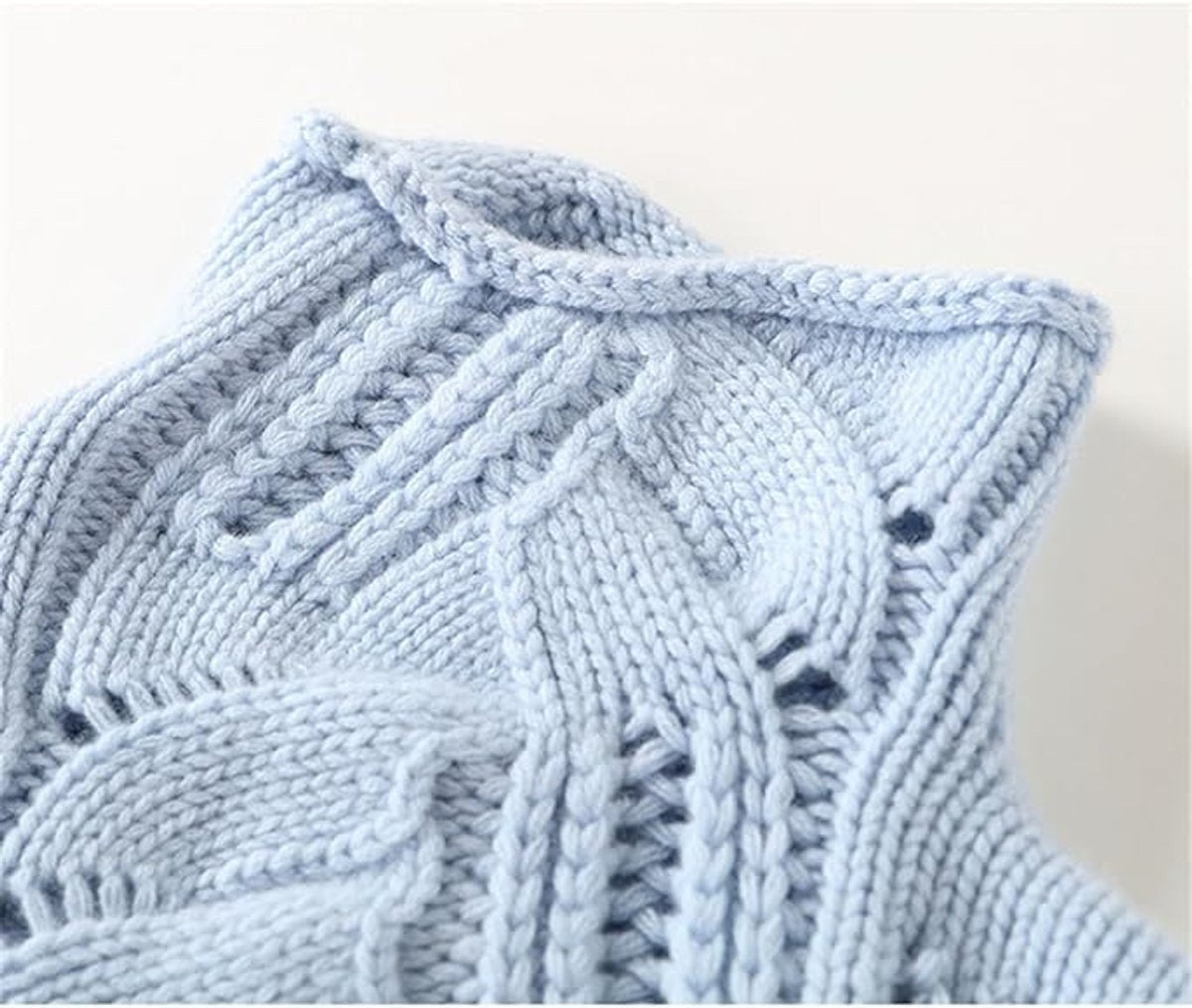 Margot | Women's Loose Fit Turtleneck Cable Knit Sweater