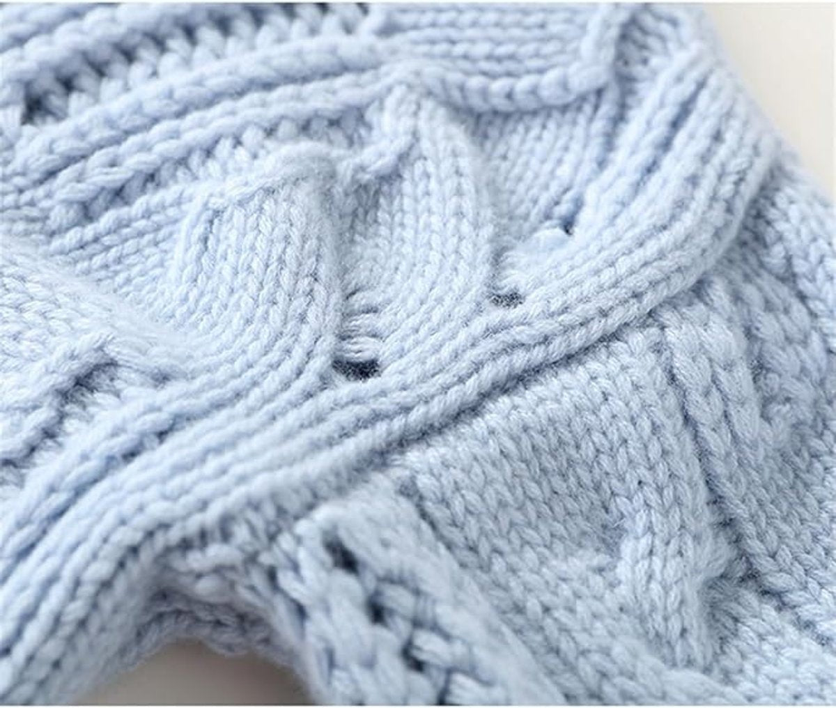 Margot | Women's Loose Fit Turtleneck Cable Knit Sweater