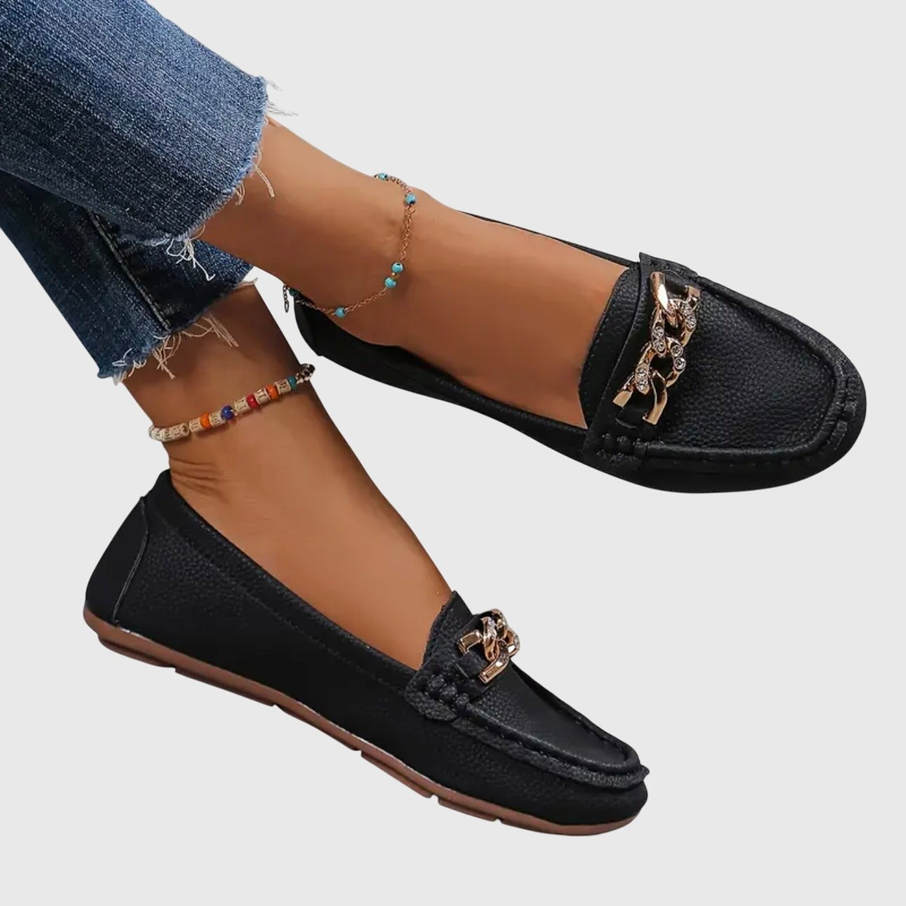 Marlowe | Women's Slip-On Round-Toe Chain-Detail Loafer Flats