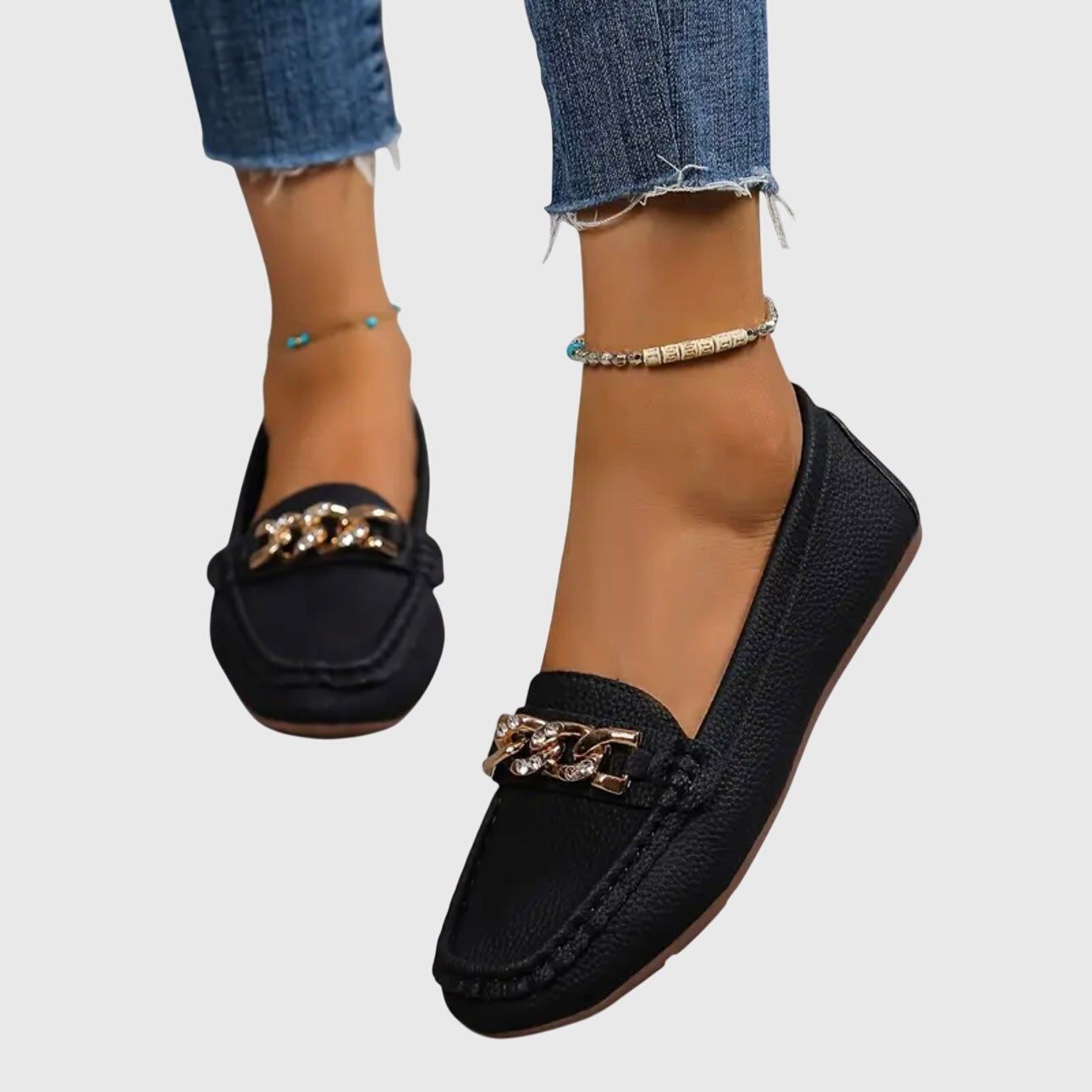 Marlowe | Women's Slip-On Round-Toe Chain-Detail Loafer Flats